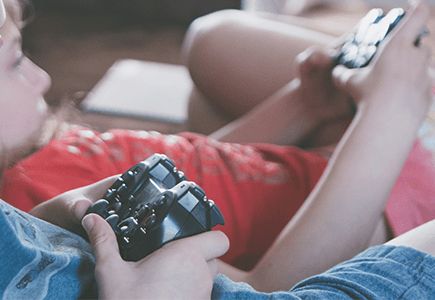 Prévention des écrans pour les jeunes et leurs familles (jeux vidéo, réseaux sociaux..)