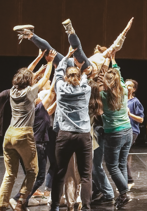 Body Bagarre - La Jeu • Cie R/Ô