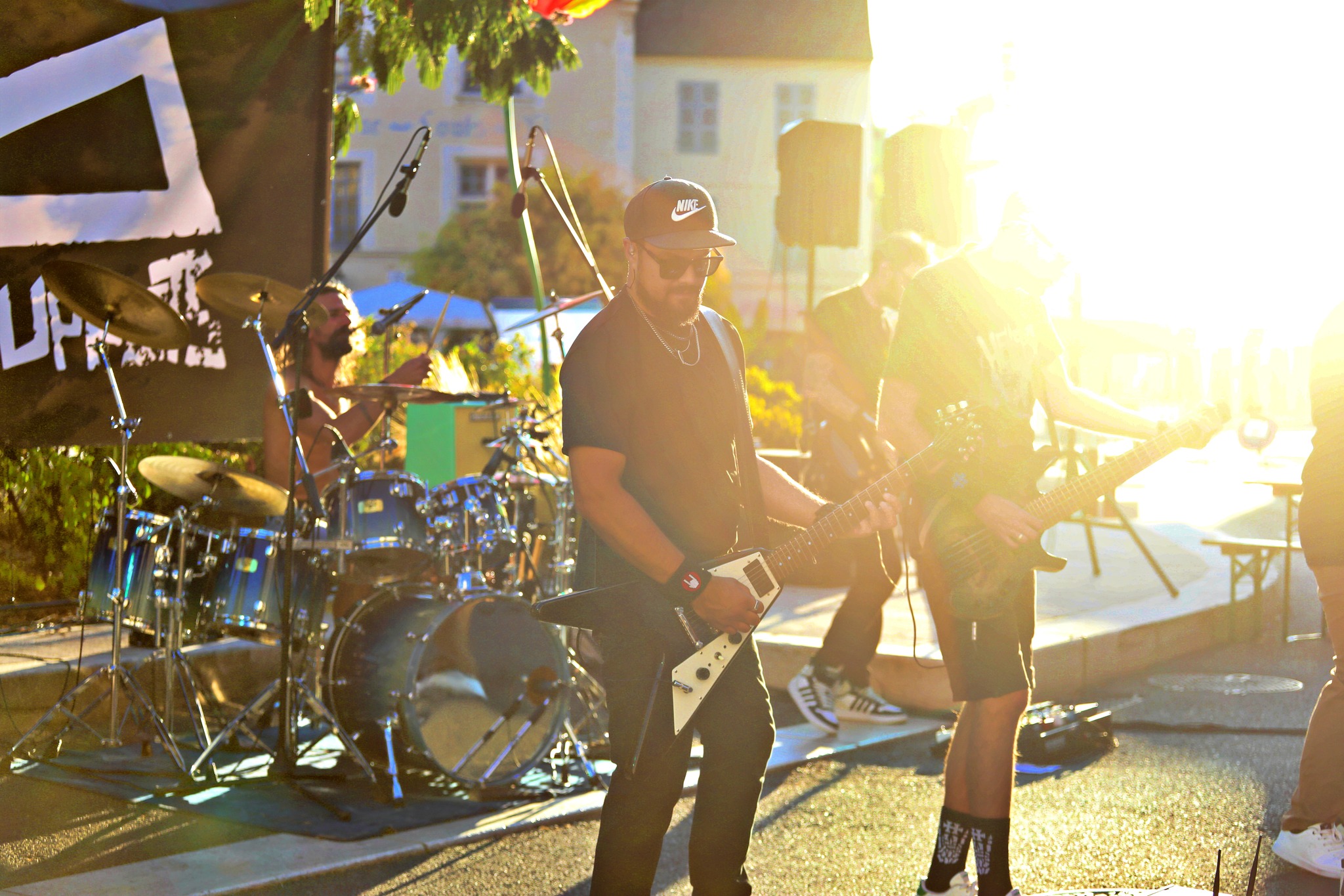 529718759_1300006038801124_651661814267491311_n