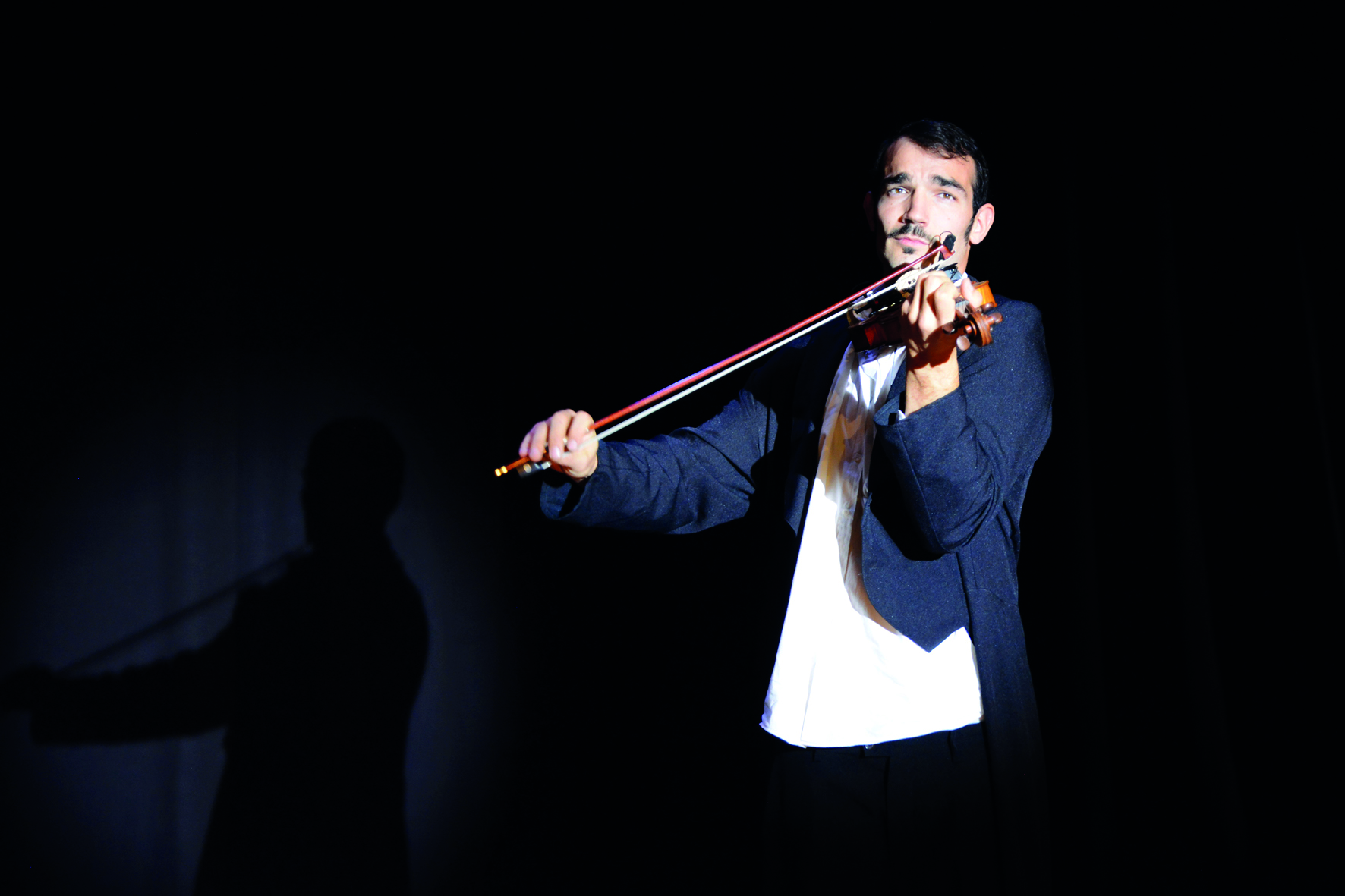 CAR-TOUS-LES-CHEMINS-Y-MÈNENT© Camille Kirnidis_5