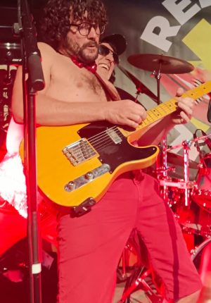 Concert • Red On Pili Pili